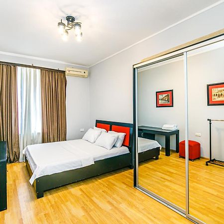 Azneft Royal Suite Apartment Sea View Baku Exterior photo