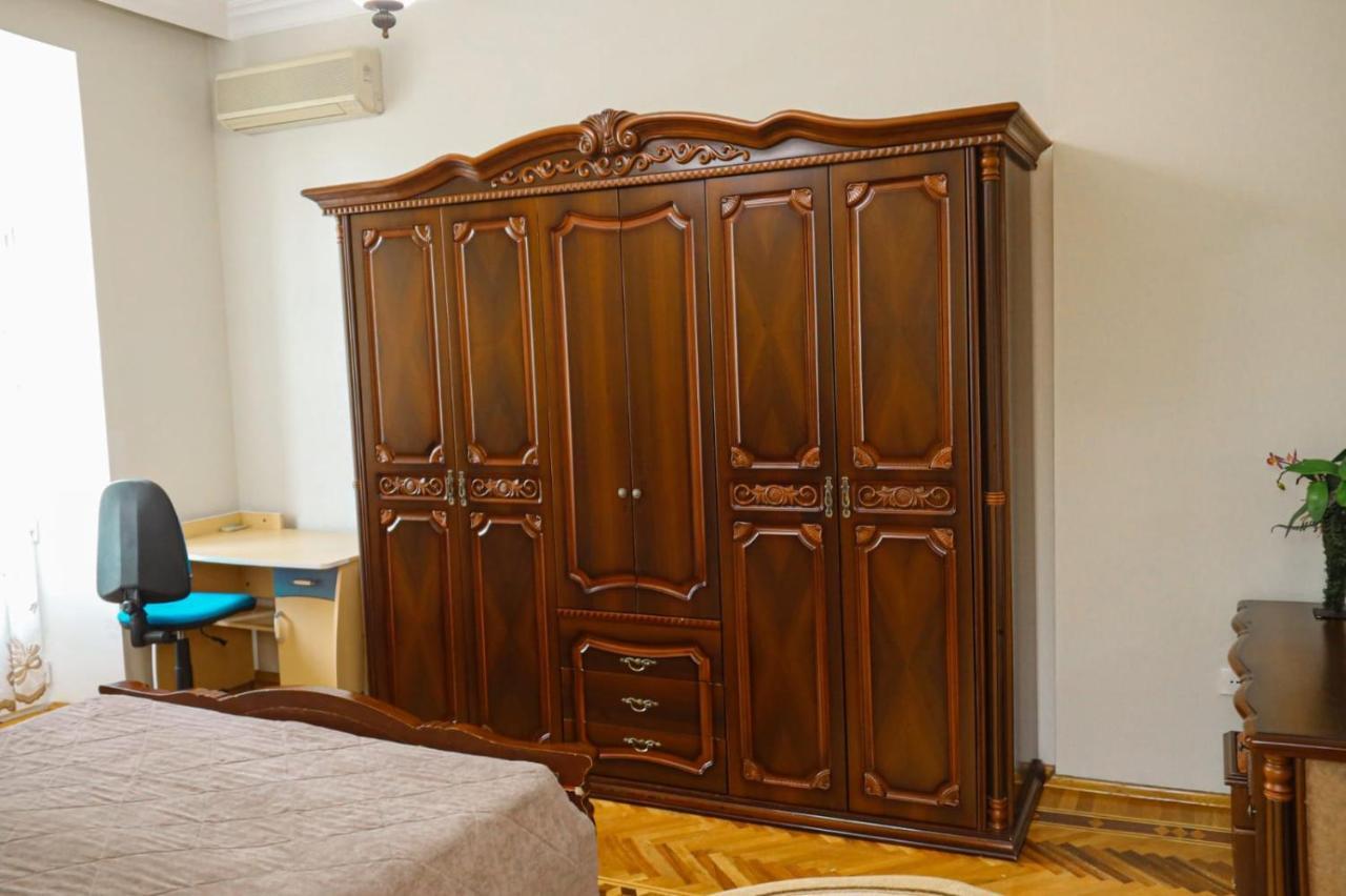 Azneft Royal Suite Apartment Sea View Baku Exterior photo