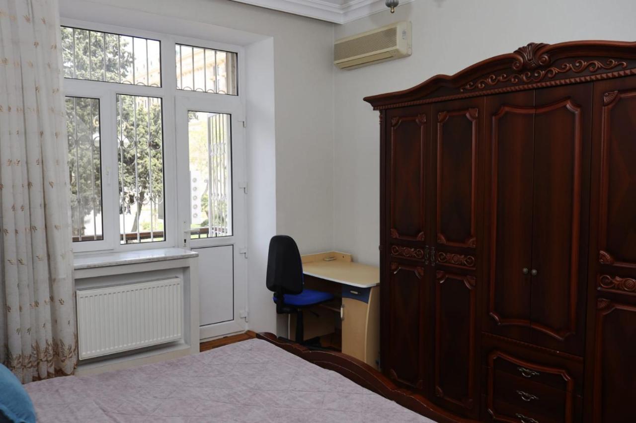 Azneft Royal Suite Apartment Sea View Baku Exterior photo
