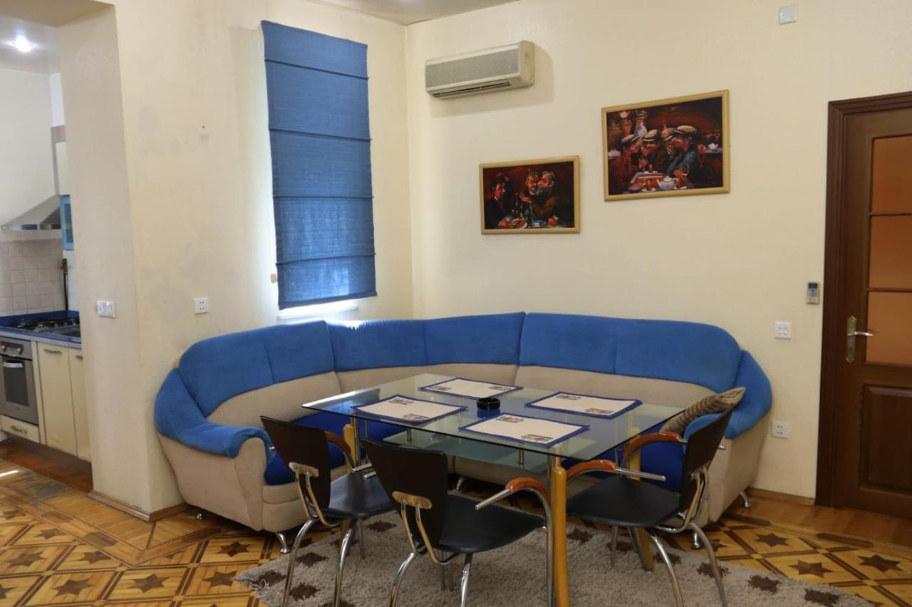 Azneft Royal Suite Apartment Sea View Baku Exterior photo